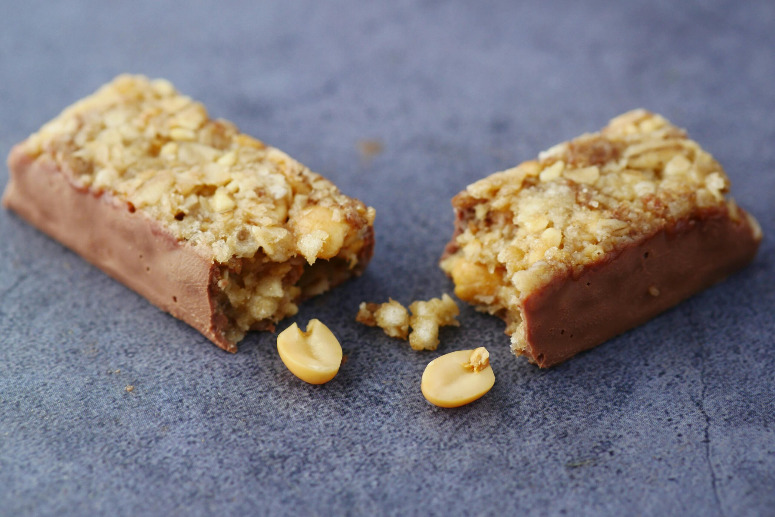 Everything You Need to Know About Protein Bars: Nutritional Benefits and Selection Guide